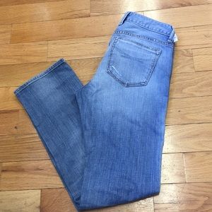 GAP 1969 DESTRUCTED JEANS SIZE 27/4
